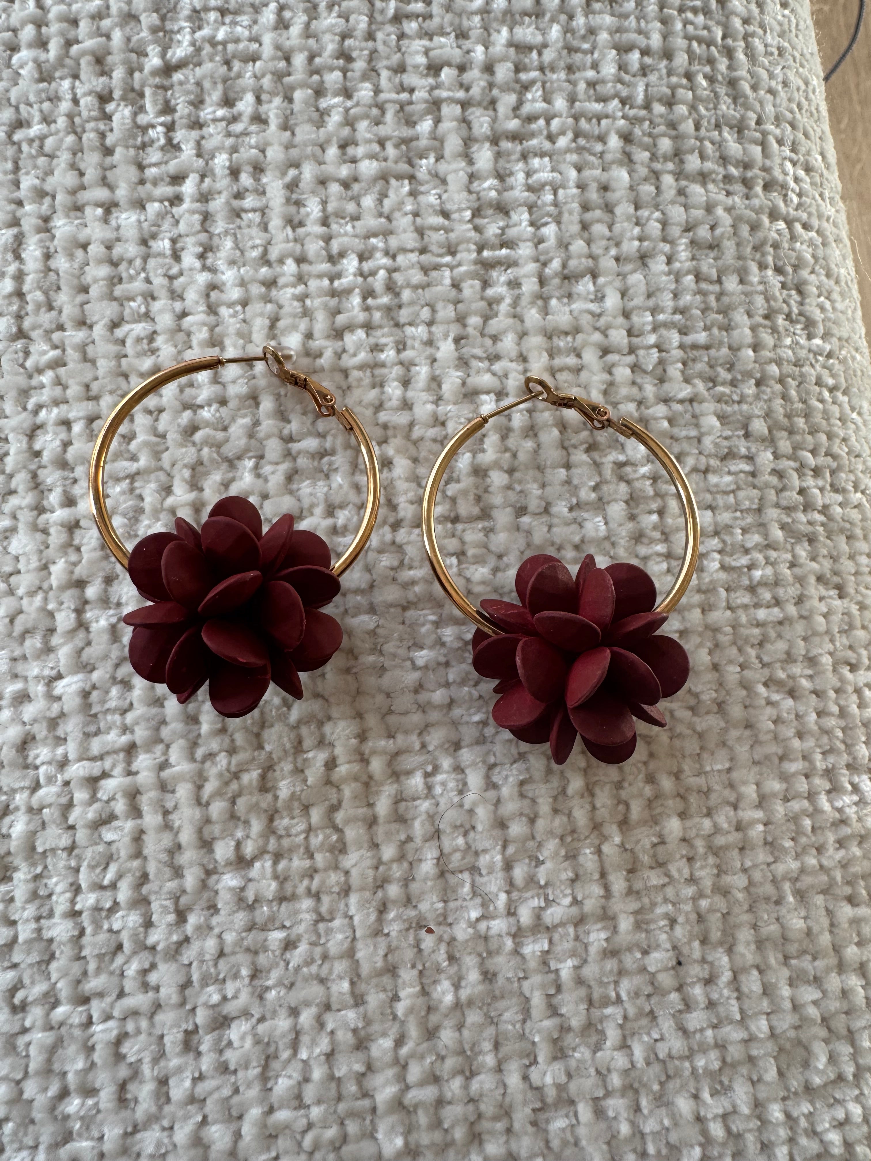 Pendientes flor vino