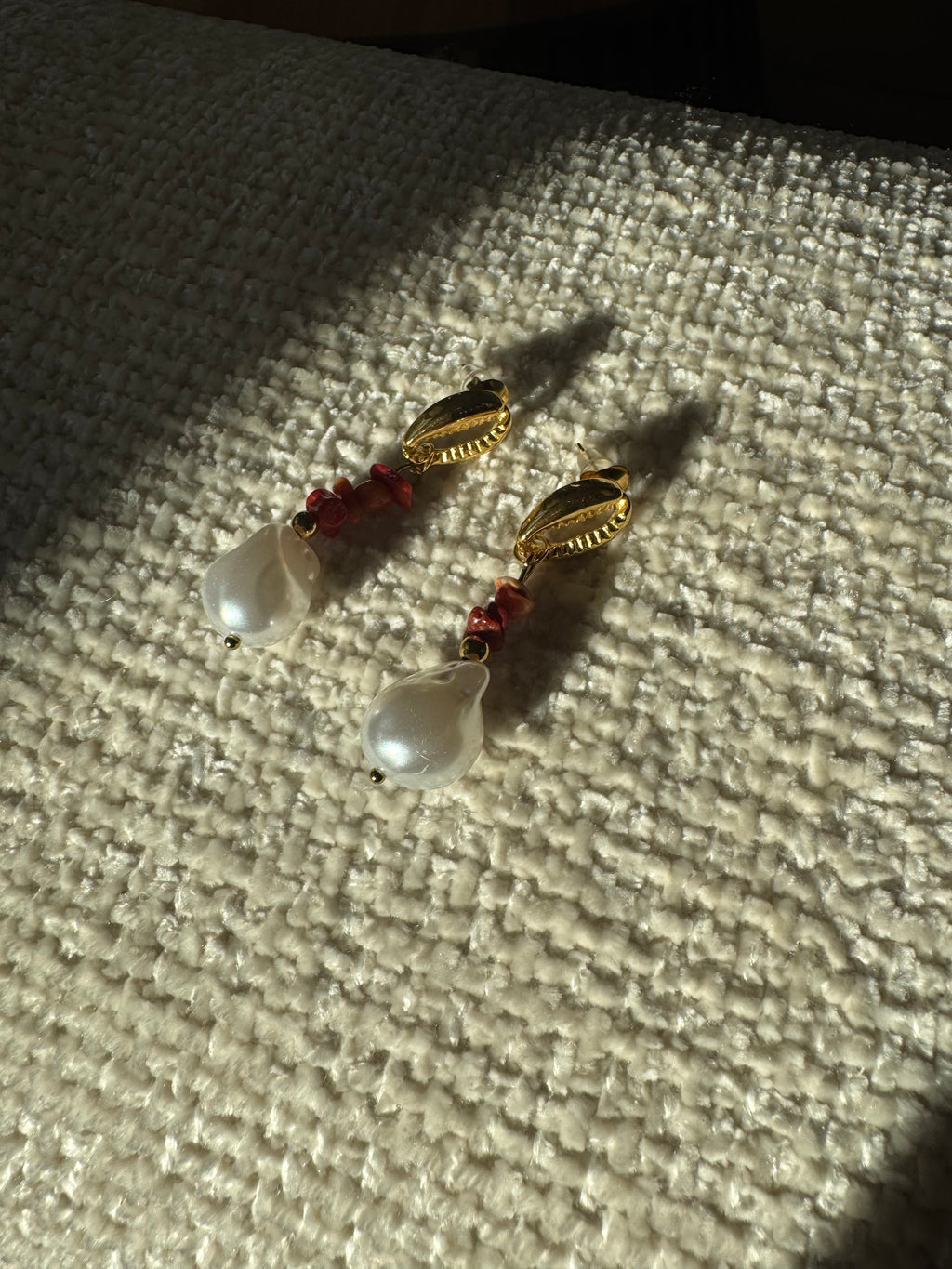 Pendientes perlas y coral