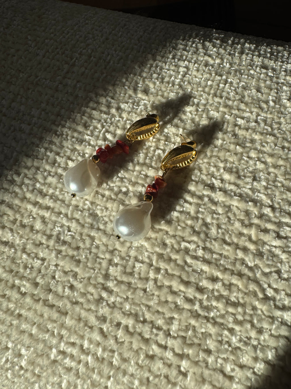 Pendientes perlas y coral